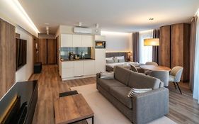 Meta Apartments